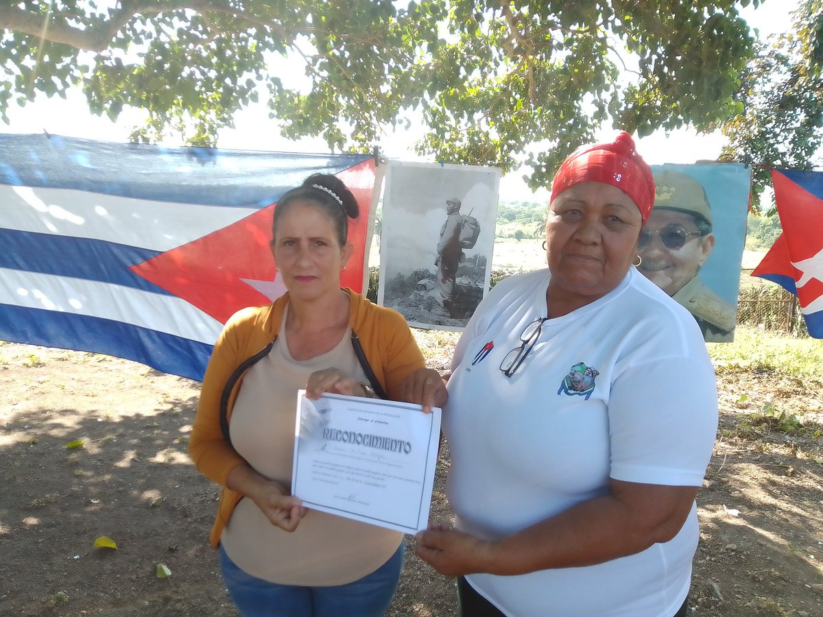 GiosberTamayo's tweet photo. Realizan en la comunidad de Ana Luisa perteneciente al consejo popular 7 Las Marías del municipio de Amancio, acto por el aniversario 67 del triunfo de la Revolución Cubana. https://t.co/7ziSzWKV3D