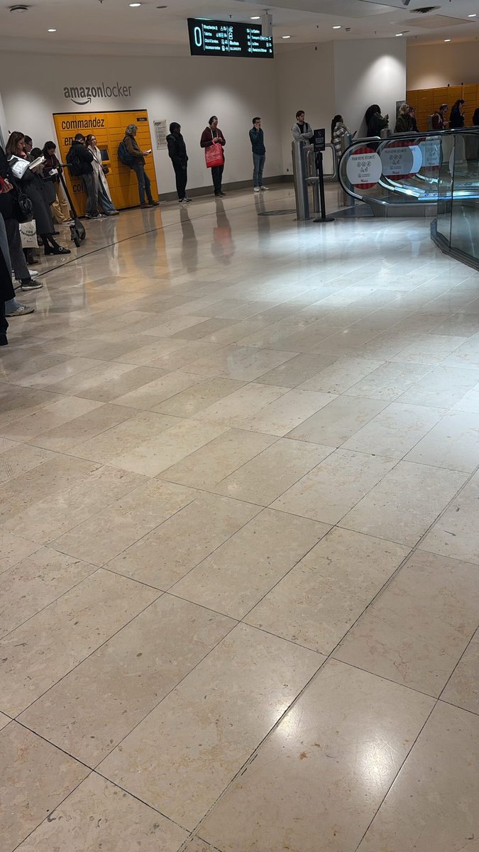 SpaceTimeContinuum tweet media