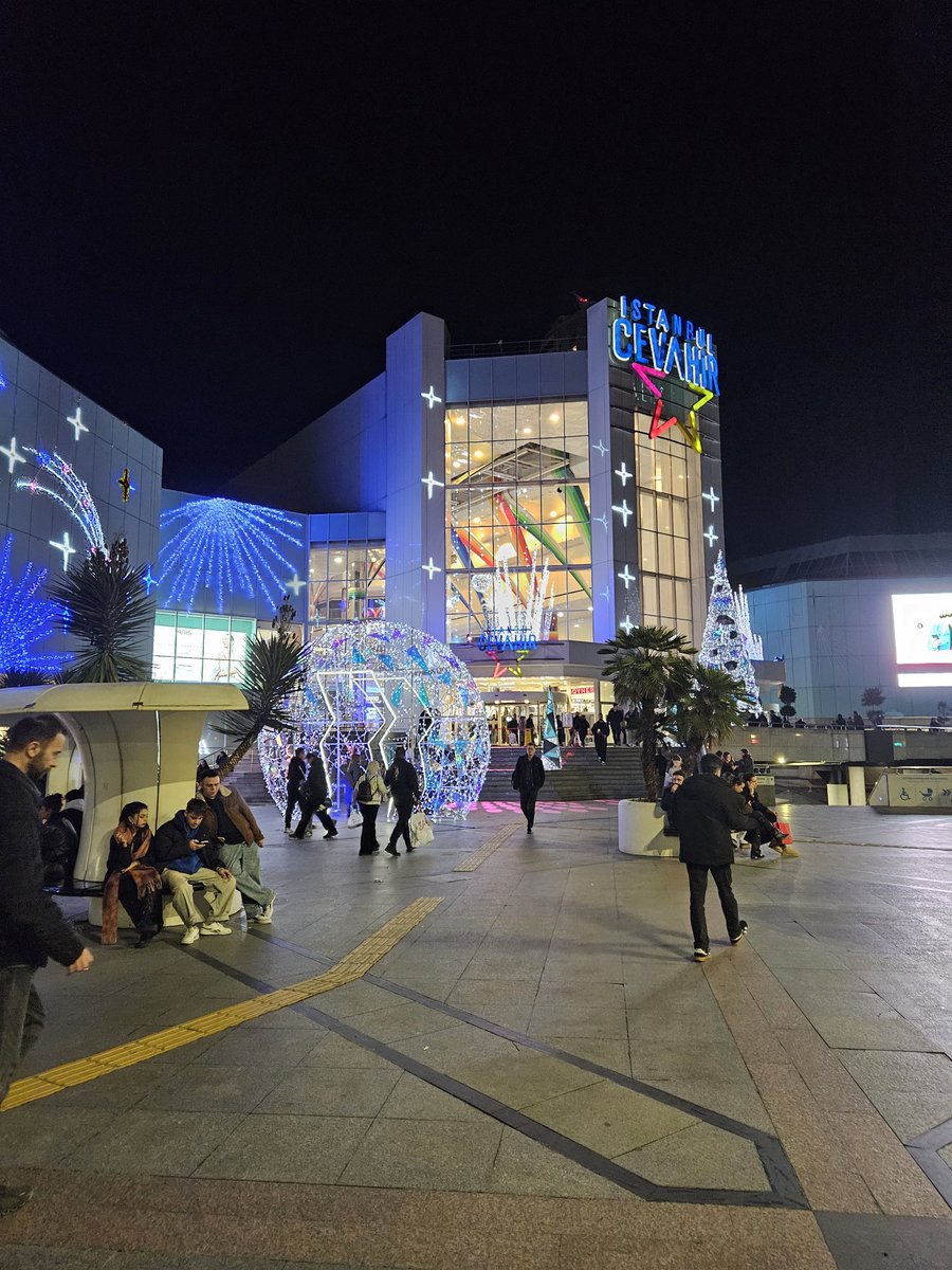 Üffffd inanılmaz çılgın bir akşam oluyor  :)))