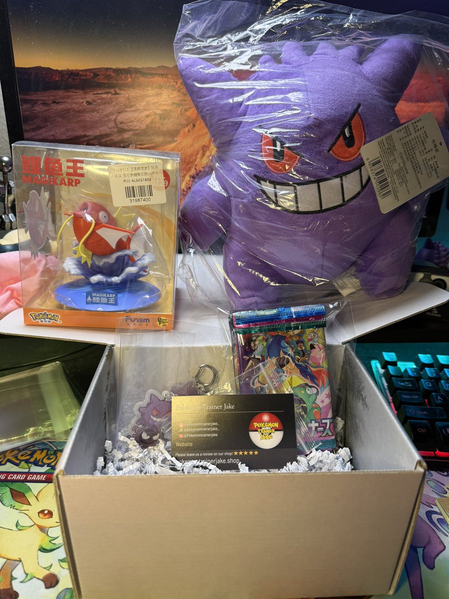 Get your very own customized Christmas Gift Boxes this Christmas!

pokemontrainerjake.shop