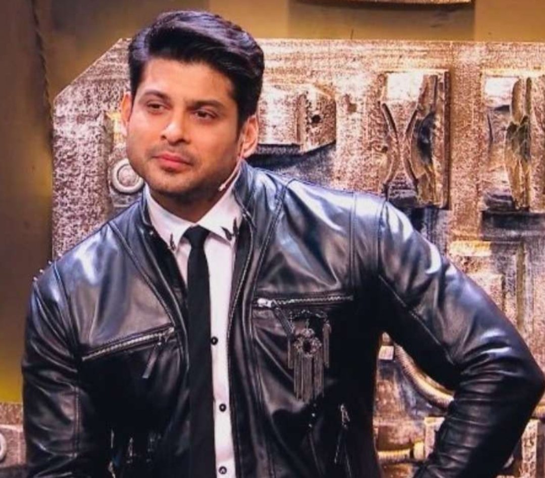 sidnaaz_Anagha's tweet photo. The wait is finally over, fam! Let’s celebrate our champ’s  day in style!🎉 

Use  #HBDSidharthShukla  in all your tweets, edits, and VMs. Don’t forget to retweet every post with this hashtag. Let’s make it a grand celebration and trend it like never before!  

#SidharthShukla https://t.co/uNa0R2E7V6