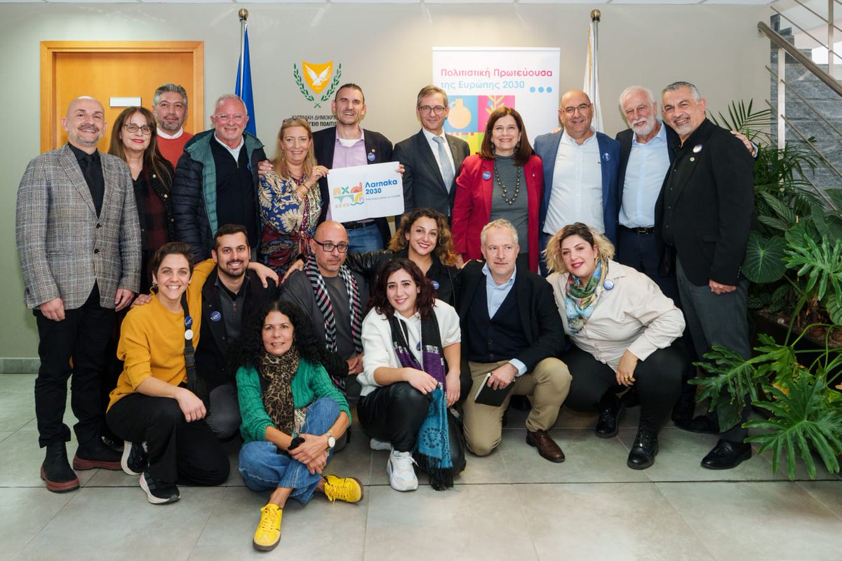 DepMinCultureCy's tweet image. 🎉🌟Σε πανηγυρικό και συγκινητικό κλίμα ανακοινώθηκε στο @DepMinCultureCy ότι η Λάρνακα ανακηρύχθηκε Πολιτιστική Πρωτεύουσα της Ευρώπης για το 2030!  
🤛Η στήριξη και η χρηματοδότηση από το κράτος στην Λάρνακα αυξήθηκε από €6,5 εκ. σε €10 εκ. ευρώ.
🎤Η Υφυπουργός Πολιτισμού…