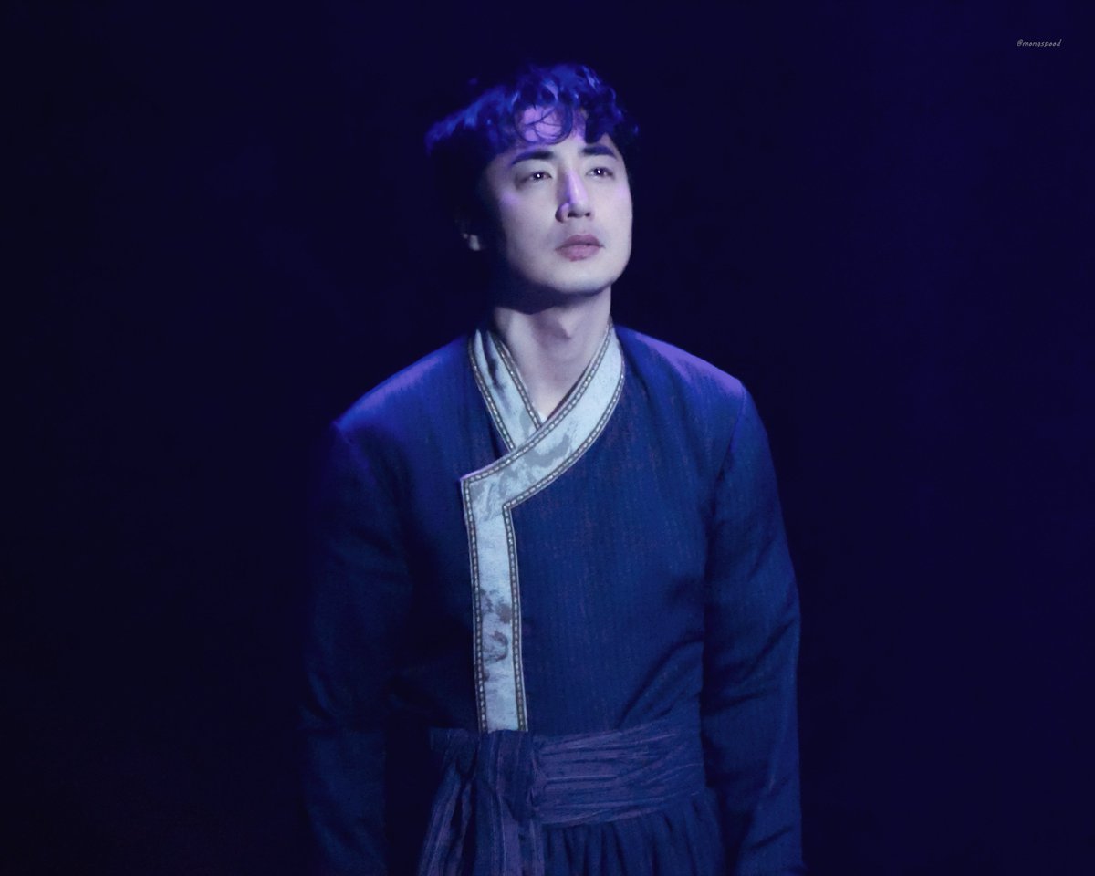 mongspood's tweet photo. 251211 연극 <타지마할의 근위병> 커튼콜
-
바불 | #이승주 https://t.co/Y1Hx6grZDE