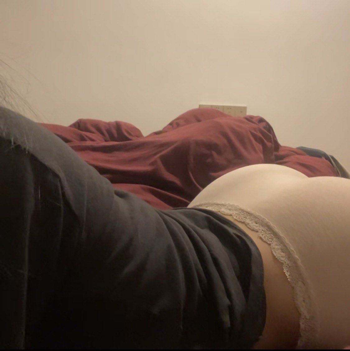 翘着等你来翻牌，🍑敢来后入吗？ https://t.co/iIFH32IcHx