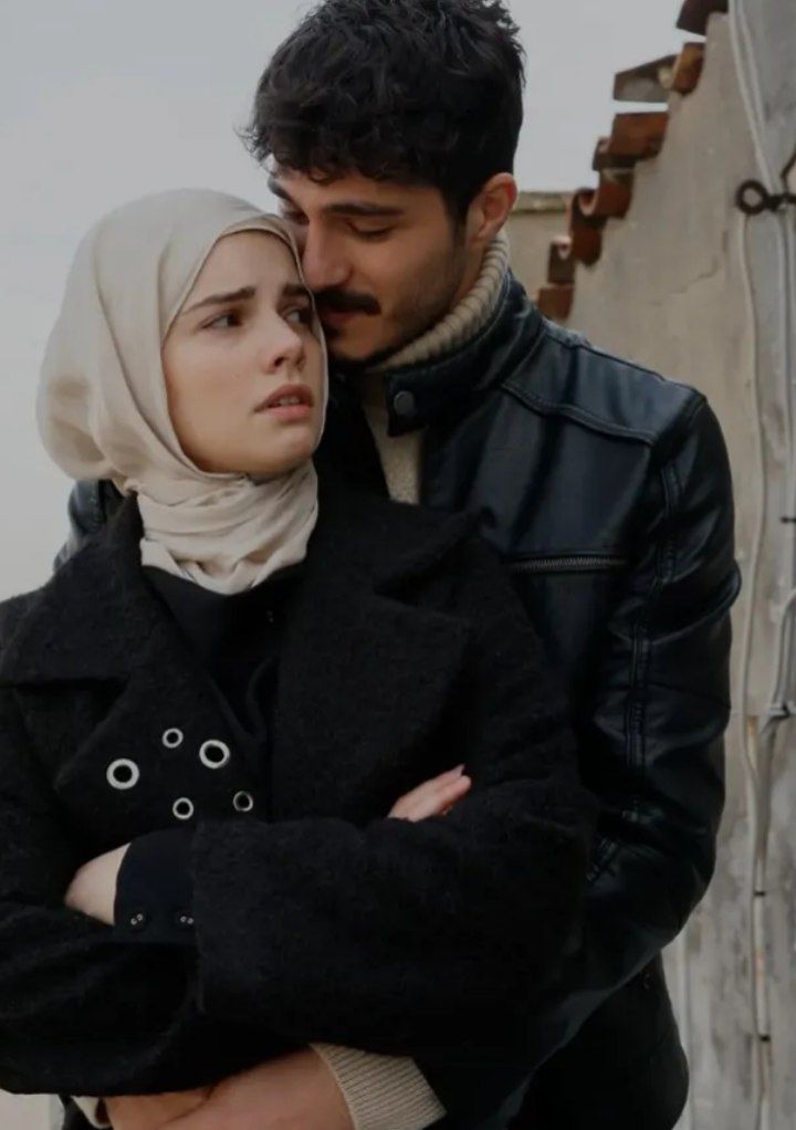 Zelyus a özen gösterince ve sahneleri çok olunca reytingler yükseldi 
Teşekkürler <a href="/DamdakiCocuk/">Ramazan Demirli</a>  <a href="/elifsudeh/">Elif Hamamcı</a>  <a href="/SelinArapkirli/">𝚜𝚎𝚕𝚒𝚗 𝚊.</a>  <a href="/Sahipsizlerdizi/">Sahipsizlertvdizi</a>  #zelyus🔥