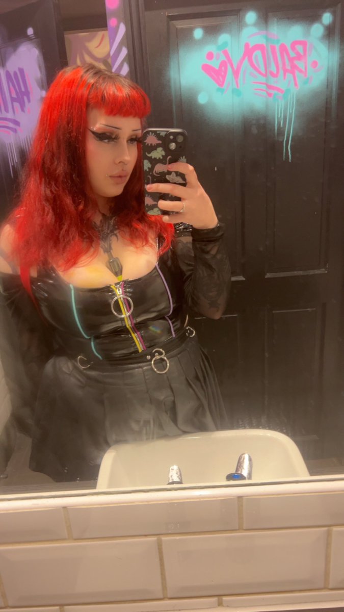 Its my birthday bitches… who funding tonights night out? I shouldn’t have to today of all days 

Findom Finsub Paypig Cashcow HumanATM Walletdrain Sellingcontent Buyingcontent Financialdominatrix Switch RTgame Whalesub Femdom