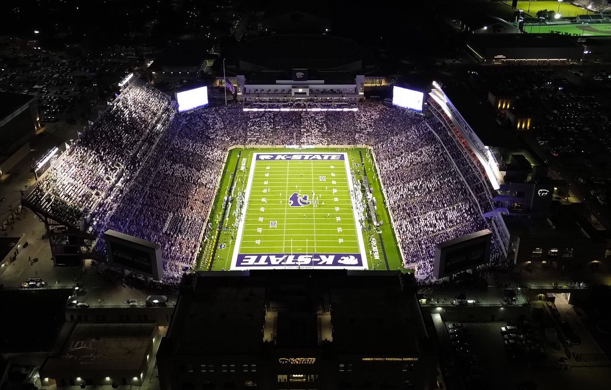 Kansas State and Collin Klein are not retaining the following coaches, sources tell <a href="/On3sports/">On3</a>:

Offensive coordinator Matt Wells
RBs coach Brian Anderson
WRs coach Matthew Middleton
CBs coach Van Malone
DTs coach Mike Tuiasosopo
TE coach Luke Wells

on3.com/boards/threads…