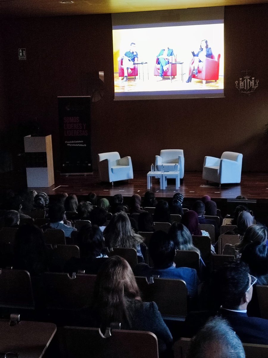 JOVESOLIDES's tweet image. Es una ocasión especial porque disfrutamos en primicia el estreno del documental de la #EscuelaDeCiudadanía. 

Un recorrido por seis años de liderazgo, aprendizajes y participación de personas migrantes en la vida pública valenciana. 

Un gran momento de esta clausura.…