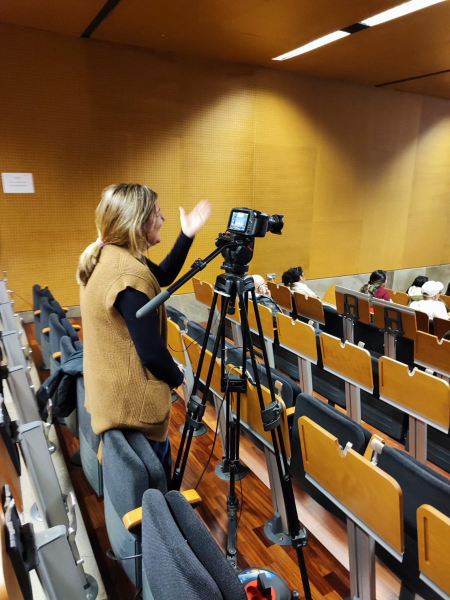 JOVESOLIDES's tweet image. Es una ocasión especial porque disfrutamos en primicia el estreno del documental de la #EscuelaDeCiudadanía. 

Un recorrido por seis años de liderazgo, aprendizajes y participación de personas migrantes en la vida pública valenciana. 

Un gran momento de esta clausura.…