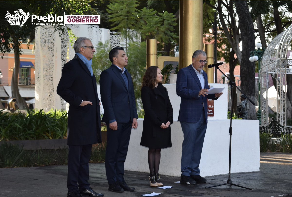 En representación del alcalde <a href="/pepechedrauimx/">Pepe Chedraui 🇲🇽</a>, el secretario General de gobierno, <a href="/FrancoR01/">Franco Rodríguez</a>, presidió la ceremonia conmemorativa de tres hitos que fortalecen la identidad de Puebla:

• 38 años del Centro Histórico como Patrimonio Mundial por la UNESCO
• 10 años como Ciudad