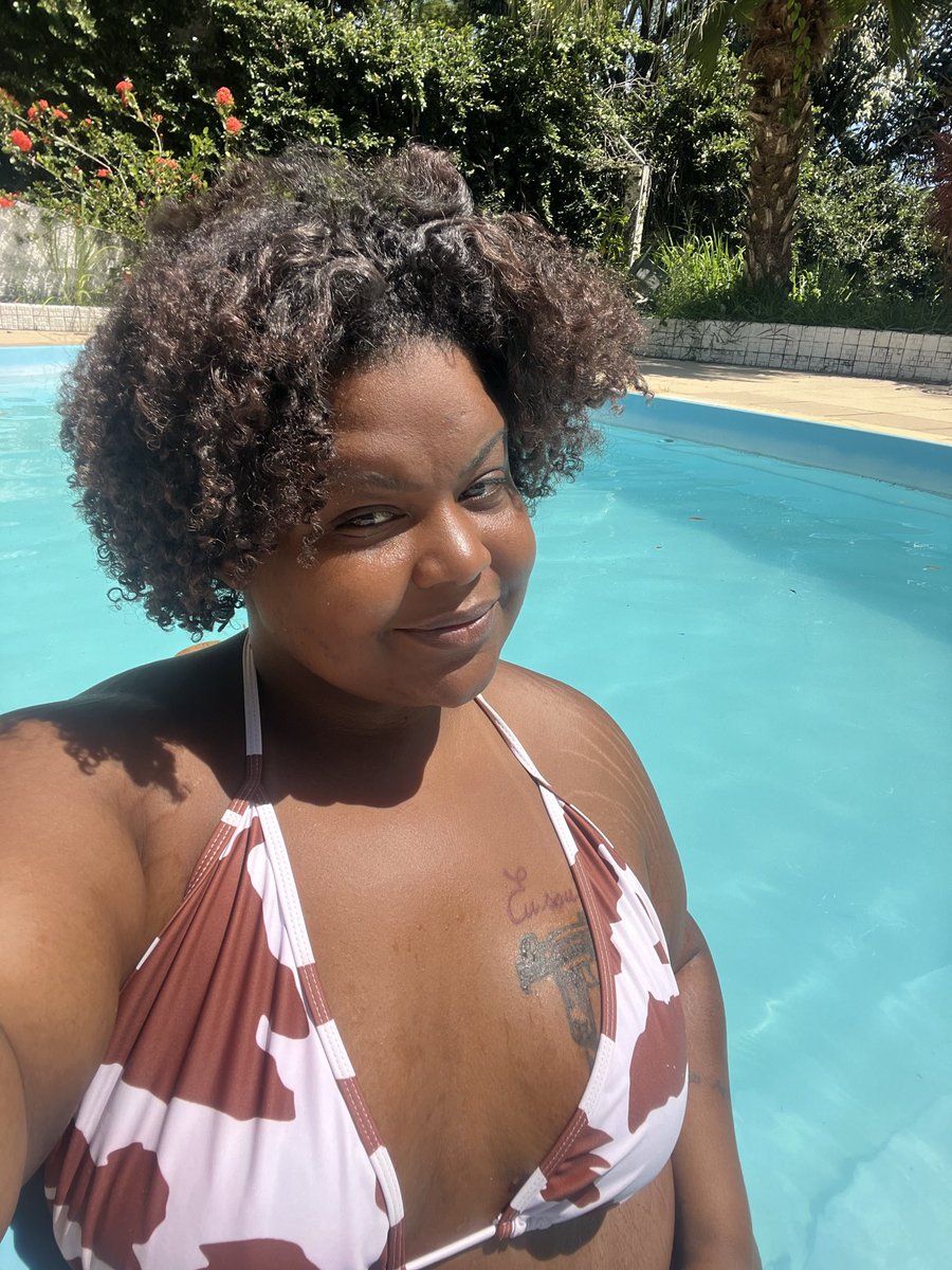 mc_caroloficial's tweet image. Ao vivo