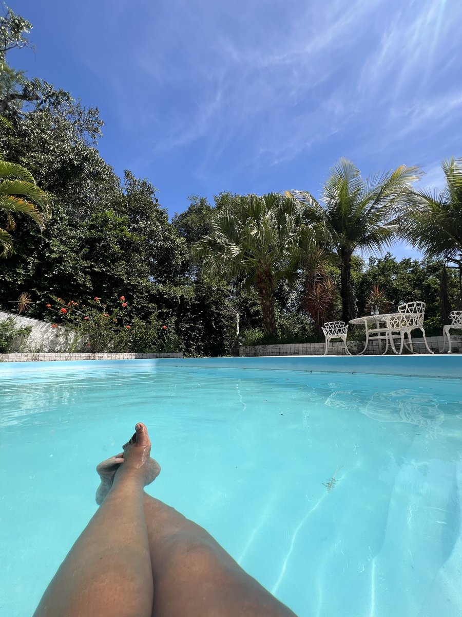 mc_caroloficial's tweet image. Ao vivo