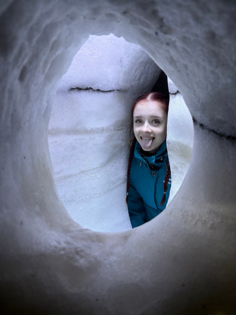 GeographySTM's tweet photo. The tour guide said not to lick the ice! https://t.co/1ApzR8jM7k