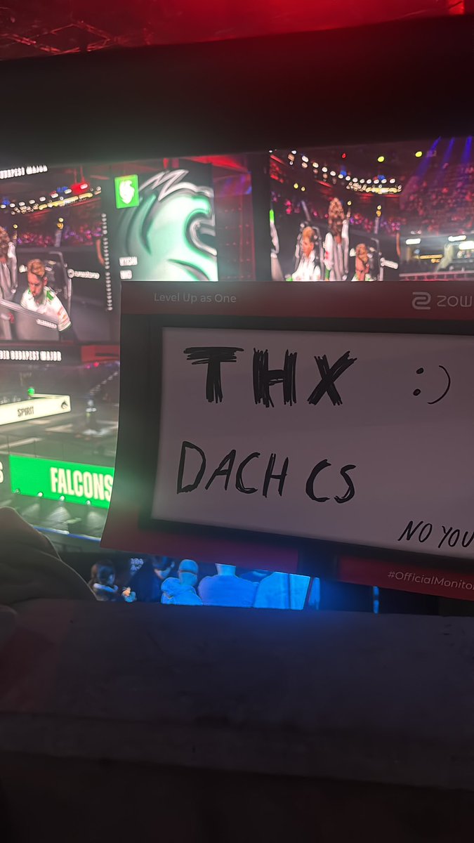 Danke fürs giveaway und für die Tickets <a href="/dachcs/">DACH CS Masters</a>