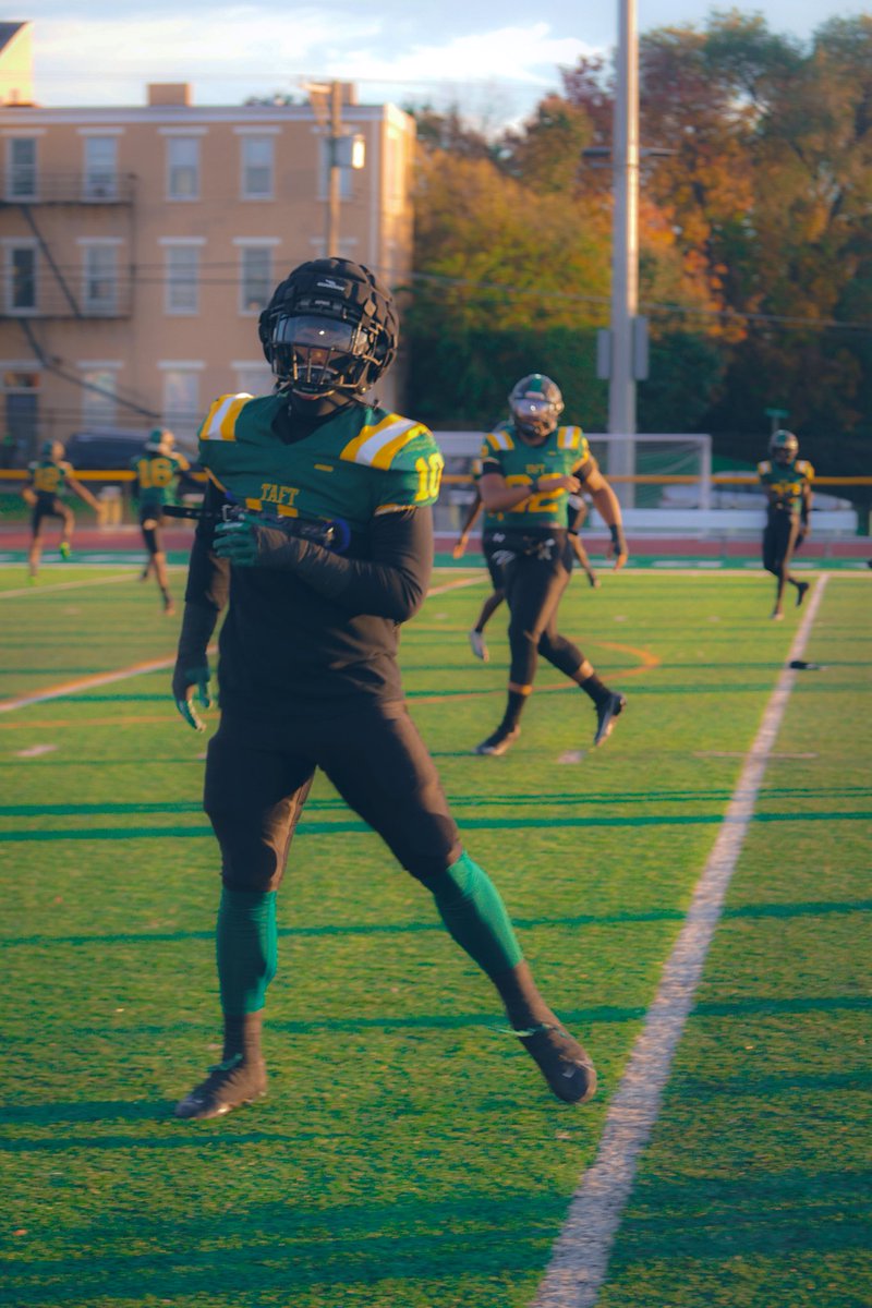 EliHurry55 tweet media