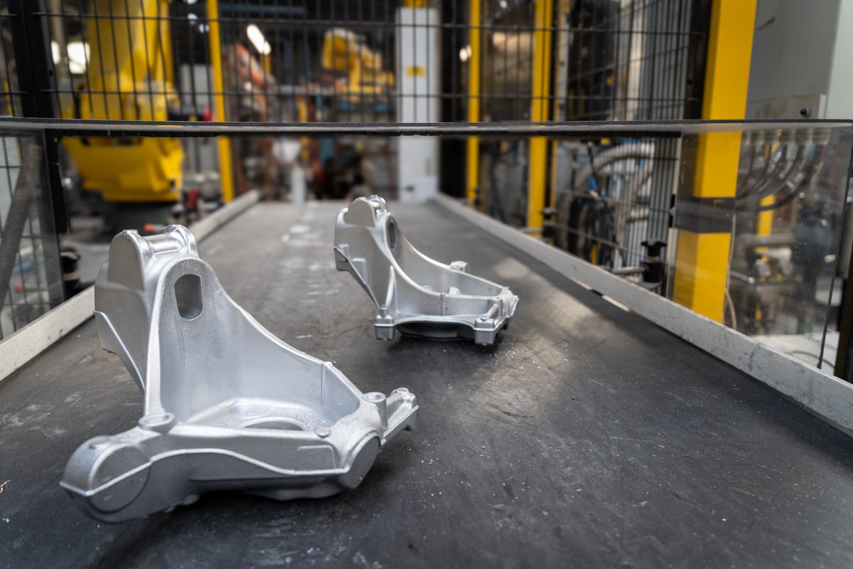 Linamar Corporation tweet media