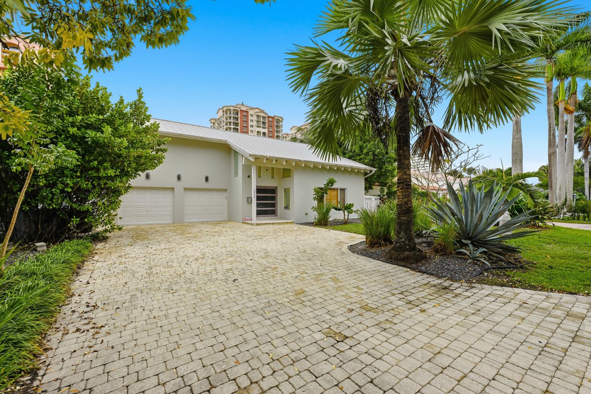 Very Interesting Opportunity in #DolphinIsles that JUST hit the market. 4/4 over 3,000 SF w/ a pool and 1st Floor Master. It is ALMOST finished being SOLD #ASIS @ 1.699M. Rare opportunity to live walking distance to the beach! Contact us for a private tour
bit.ly/4q7je6o
