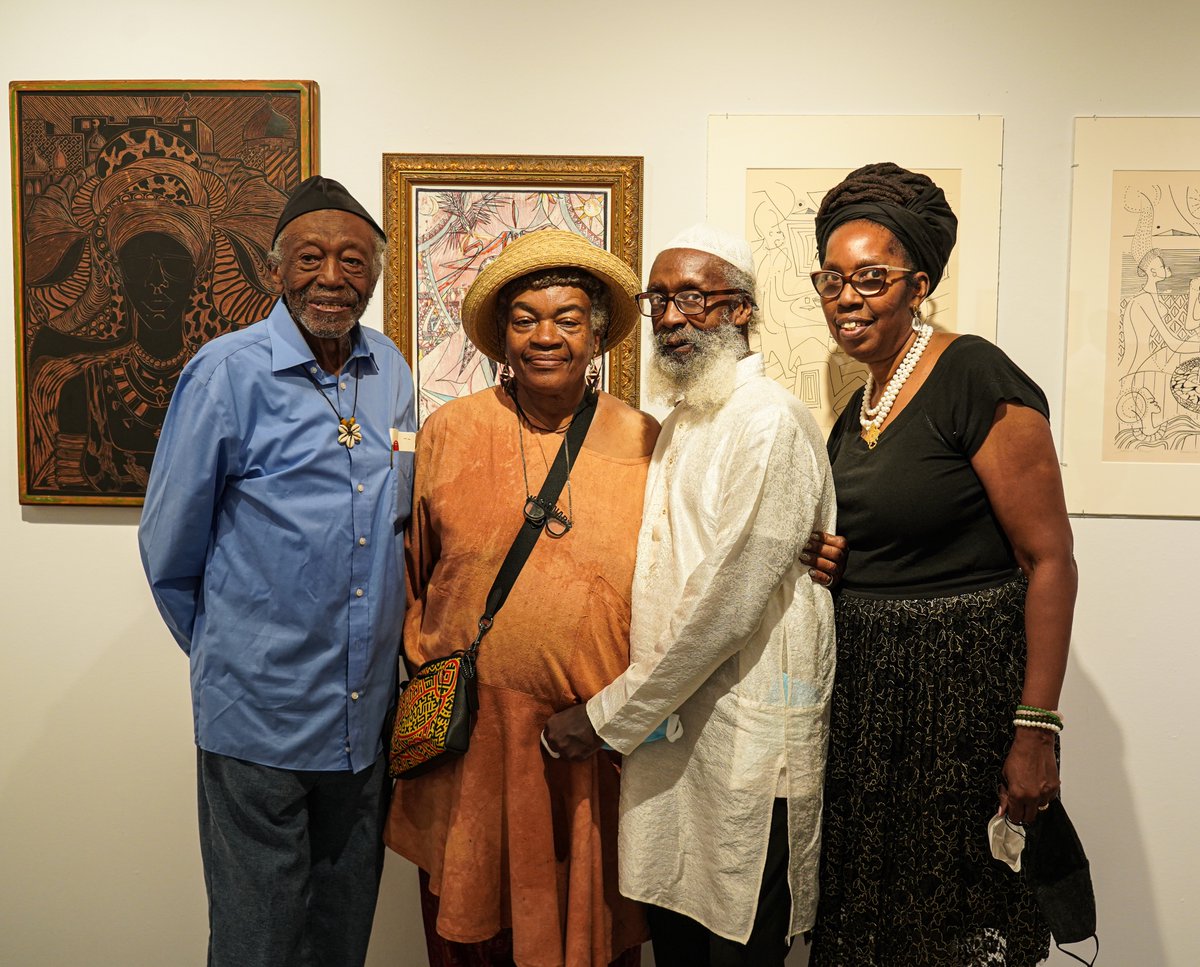 PLGHC_'s tweet image. Happy Birthday to the legendary Otto Neals!
Celebrating the life, creativity &amp;amp; legacy of a true cultural giant.
Photo from “Imposing Blackness: Weusi Artist Collective” (2022) featuring Otto Neals, Dindga McCannon, Abdullah Aziz &amp;amp; curator Dr. Myrah Brown Green.
#artist #Brooklyn