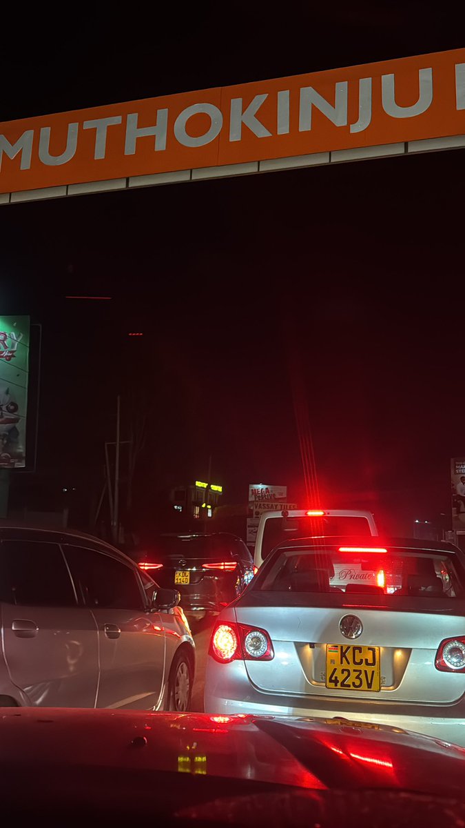 kimanijm's tweet photo. @Ma3Route #KiambuRoad is a parking lot today https://t.co/2xThyr44Jv