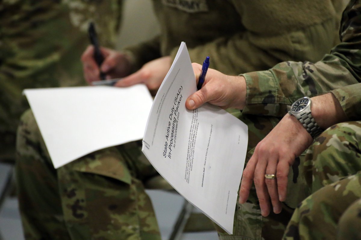 WANationalGuard's tweet image. Happening Now: 200 Guardsmen are currently receiving their in-brief and in-processing before assisting flood response efforts in western Washington.