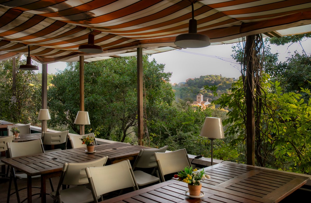 🏞️ En un hotel és molt important que les habitacions siguin còmodes… però i si, a més, tens unes vistes com aquestes des de la terrassa? 😍

Poder sortir a prendre un cafè calent o simplement a admirar el paisatge és increïble✨

📸 Pepe Encinas

-
#InoutHostel