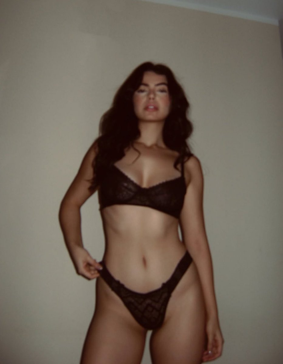 pro desfile de hoje 🤍👼