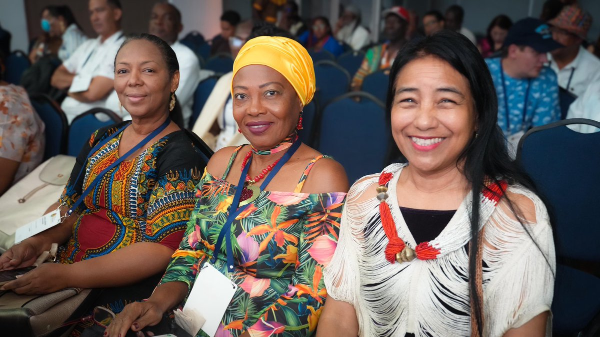 fonturcol's tweet photo. 1/3 #AEstaHora, participamos en la II Cumbre de Pueblos del Caribe Occidental en el panel de 'Conectividad regional y comercio entre pueblos' para reafirmar una premisa central del #GobiernoDelCambio: el desarrollo no puede construirse sacrificando la vida.

Por eso, bajo el liderazgo del @MincomercioCo y desde @FonturCol hemos implementado proyectos que integran resiliencia ecológica, participación comunitaria, transición energética y protección del territorio, para que el desarrollo en #ElPaísDeLaBelleza avance al ritmo del Caribe y no en su contra 🌊✨.
