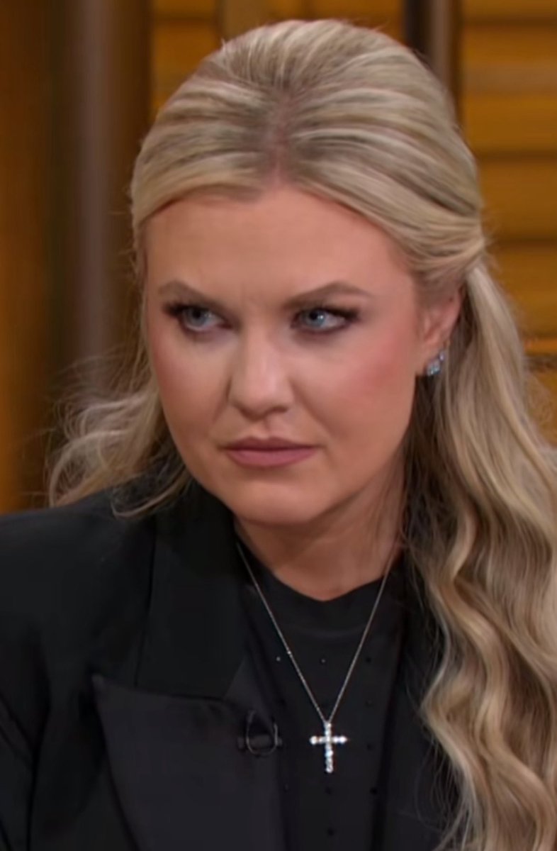 bazicallygr8's tweet image. Evil has a new face. And @MrsErikaKirk is it!!!  Never trust this person with your faith or money. She betrayed her god&amp;amp;husband. She’s now an actor playing a role and doing so for money. @grok prove me wrong. How much has her organization earned since Charlie’s death? #evilerika