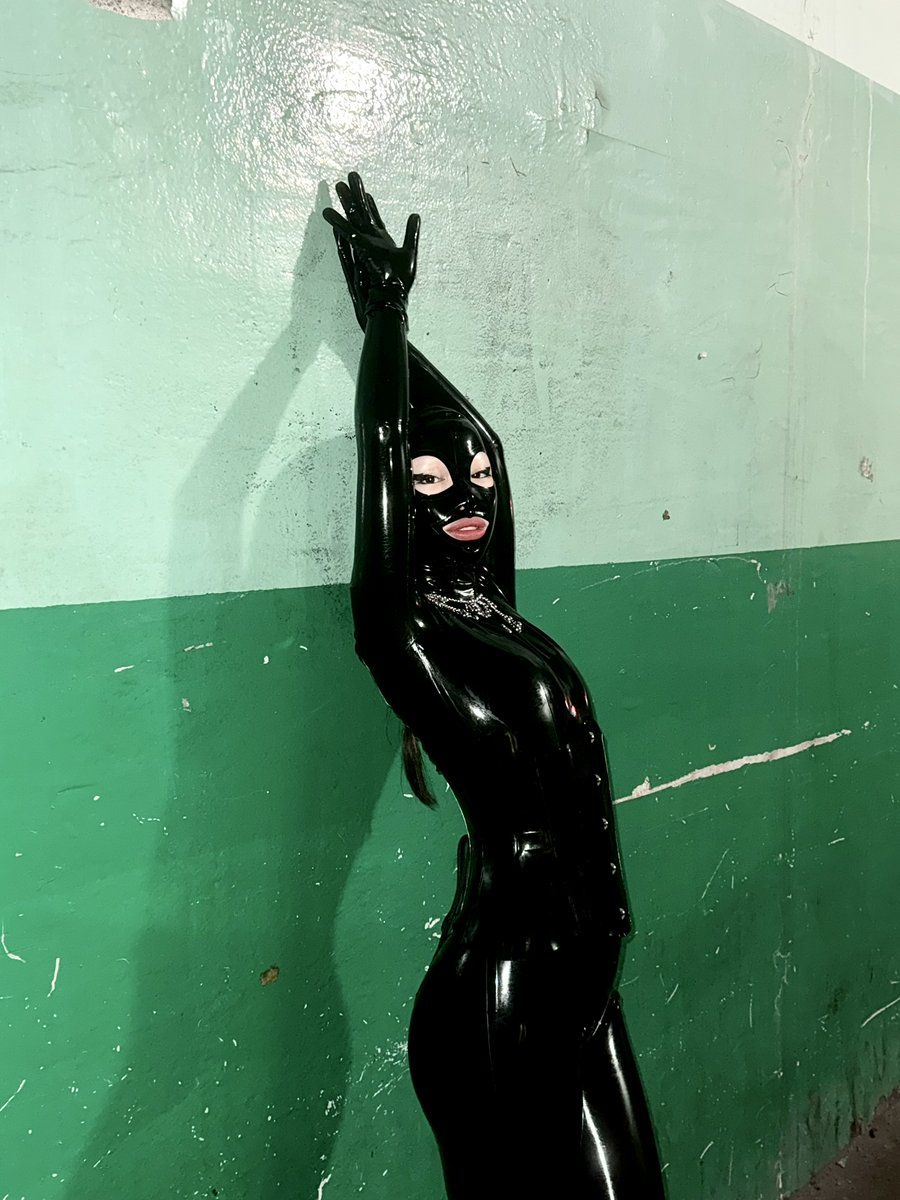 Venera Kate ❋ SF tweet media