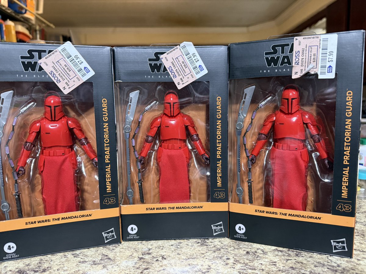 jeramy_collins's tweet photo. “Three Praetorian Guards. Sounds like someone is concerned about an assassination attempt.”

Ross coming correct!!! 😄 https://t.co/pg4JHJWG4s