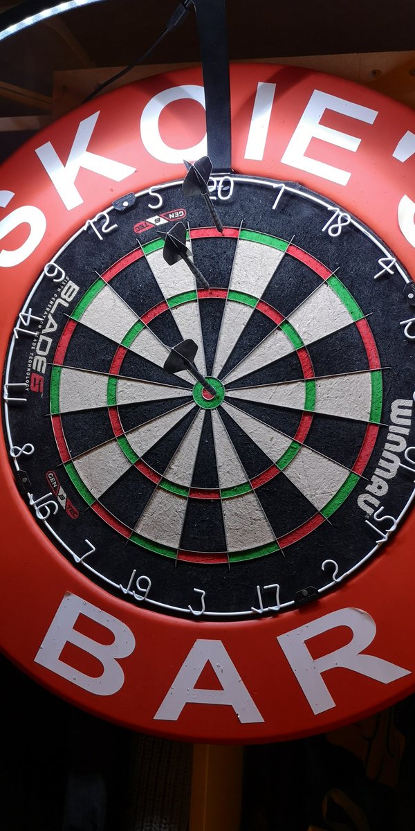Not played #darts for about a month but nice to get back into the swing of things in a tournament tonight. Beaten in the semi finals but a nice 125 highest kill on the way. cheers <a href="/DartsMatt/">Matt Tizzard</a>, well worth joining  the online community 👍