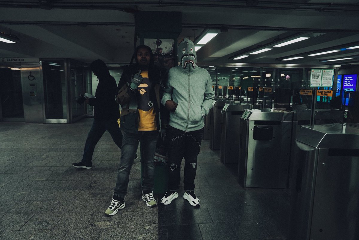ogdom0's tweet photo. APE SHALL ALWAYS BREAK BRED WIT APE, Ft @Laxington_ 🫱🏽‍🫲🏾🦍 

📸 | @Og_Otay https://t.co/kNouEO3Ak8