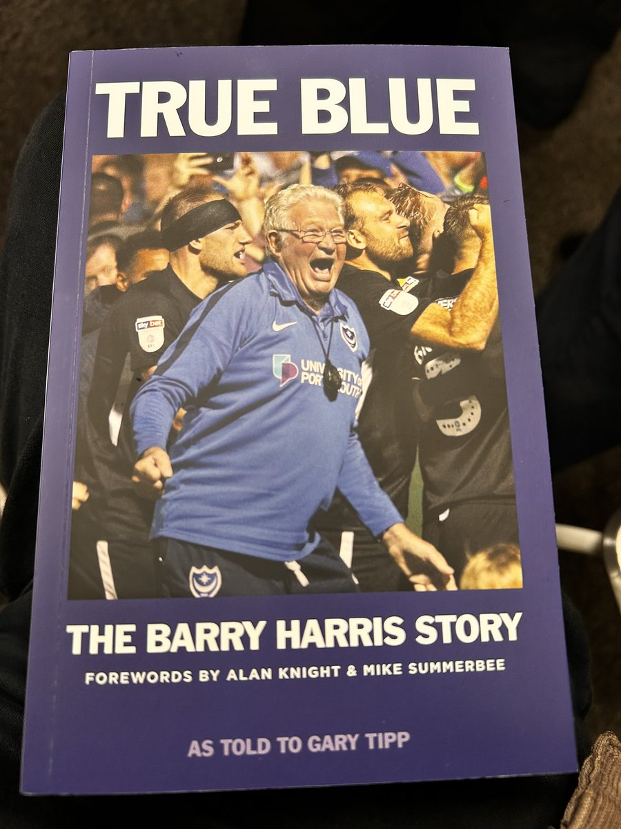 <a href="/PompeyHistory/">PompeyHistorySociety</a> hosted a great evening with guest <a href="/Pompey/">Portsmouth FC</a> Club Legend Barry Harris. 72yr involvement with PFC, never on the payroll, great stories &amp; an incredible memory for Pompey games, dates &amp; goal scorers. It’s all in the book! And… #peterharris medal target smashed! PUP
