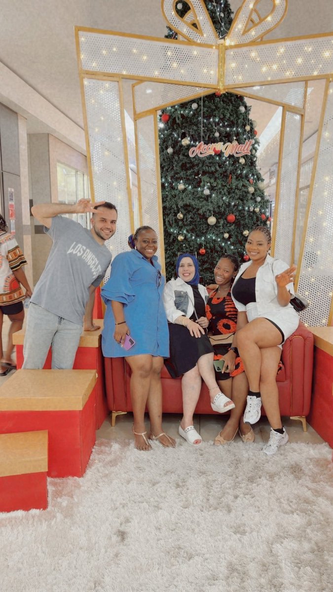 Olamide Akanji🌍🌹👑 tweet media