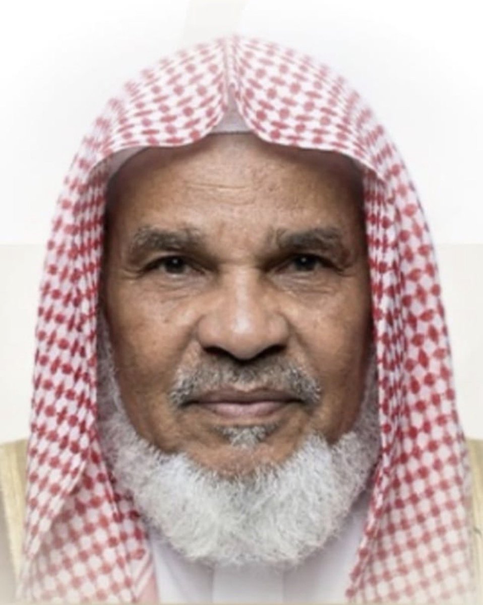 baish_FC's tweet photo. سمو أمير منطقة جازان 
#محمد_بن_عبدالعزيز 
يشرف الأمسية الشعرية للشاعر حسن أبو علَّة، مؤسس نادي بيش
التي نظمتها جمعية أدبي جازان. 
وفي ختام الأمسية أعلن سموه عن إطلاق اسم الأديب والشاعر حسن أبو علّة على المسرح الذي أقيمت فيه الأمسية تقديراً لمسيرته الشعرية في خدمة الوطن https://t.co/I74spGhoqb