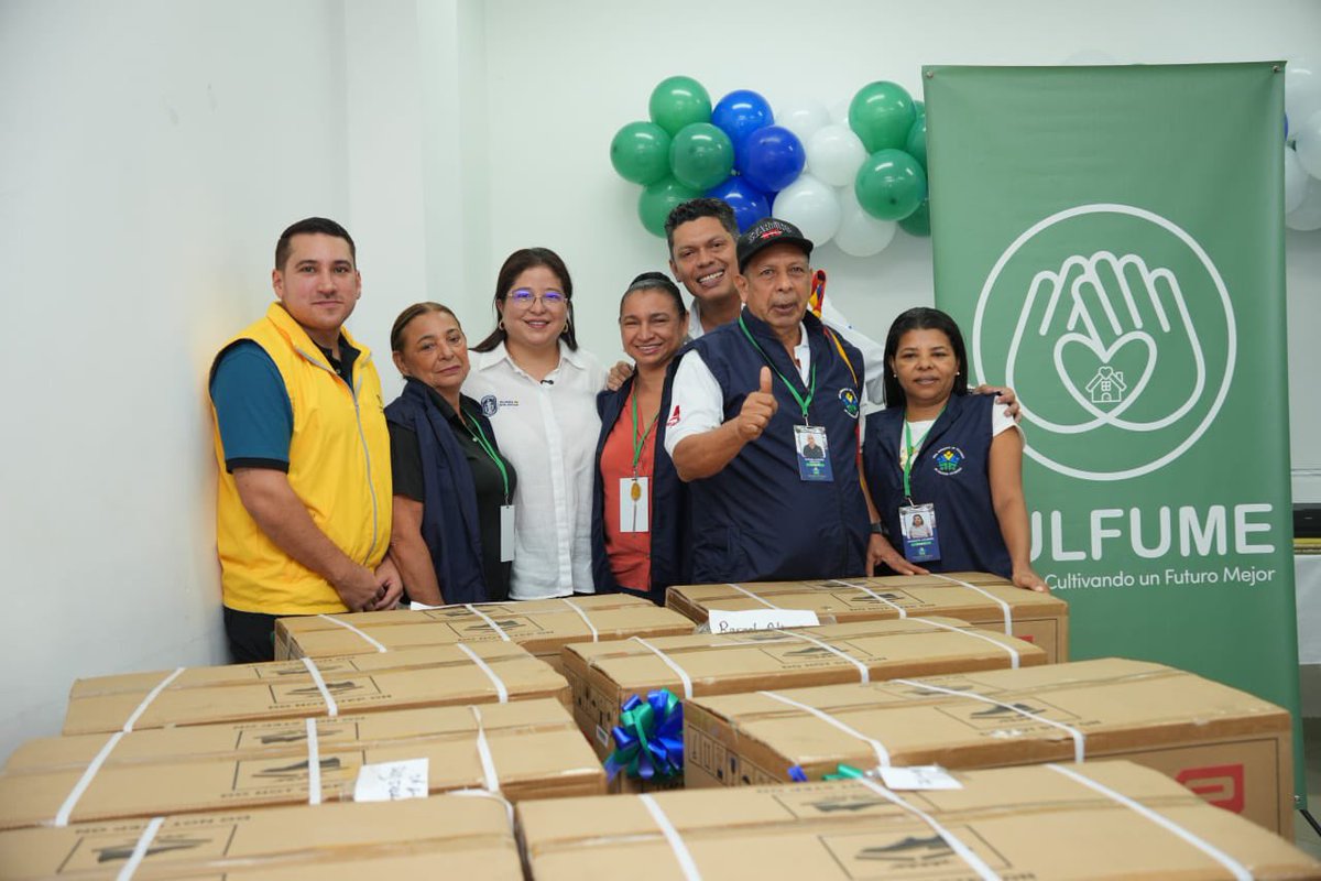 ¡Soledad impulsa el desarrollo y la reconciliación! 💙💚

La Alcaldía de Soledad entregó 25 nuevas unidades productivas a víctimas del conflicto armado: computadores, herramientas, insumos y equipos que hoy se convierten en oportunidades reales para emprender y salir adelante.