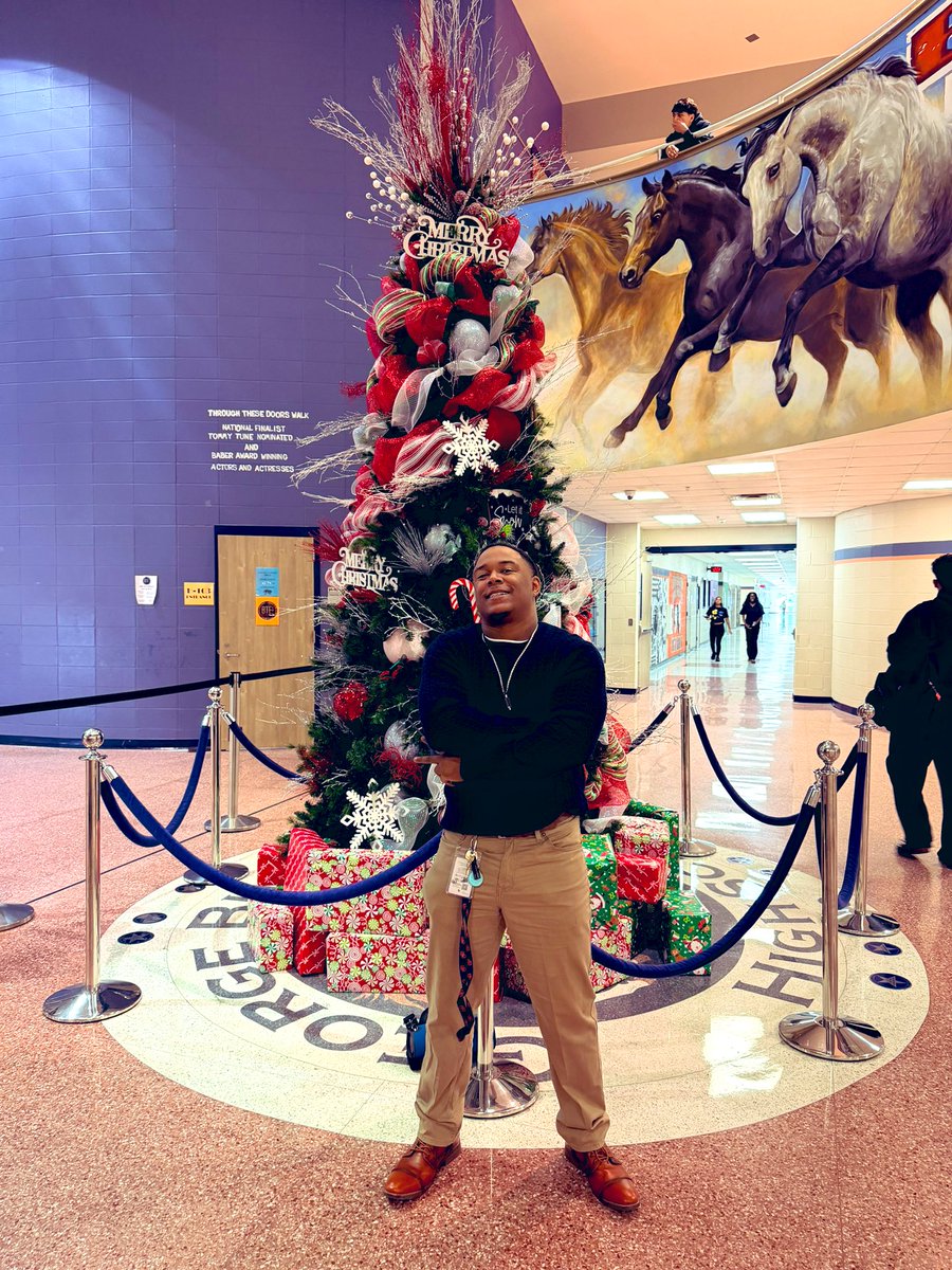 xoxo_LeeAir's tweet photo. Was an assistant principal for the day β¦οΈπͺπΎ
#speakingIntoExistence #APinTraining
#certificationComingSoon https://t.co/wrzehfw4hP