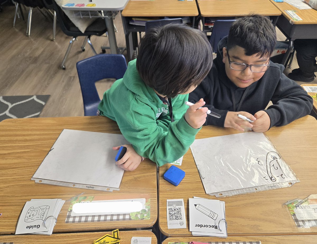 kimperclefarias's tweet photo. Using one of my favorite #studentdiscourse strategies...Guide and Record where one student guides the other to record the work in detail then they share @GreatMindsEd #BluebonnetMath #RISDmath @nherisd https://t.co/LJ78VQ3o32