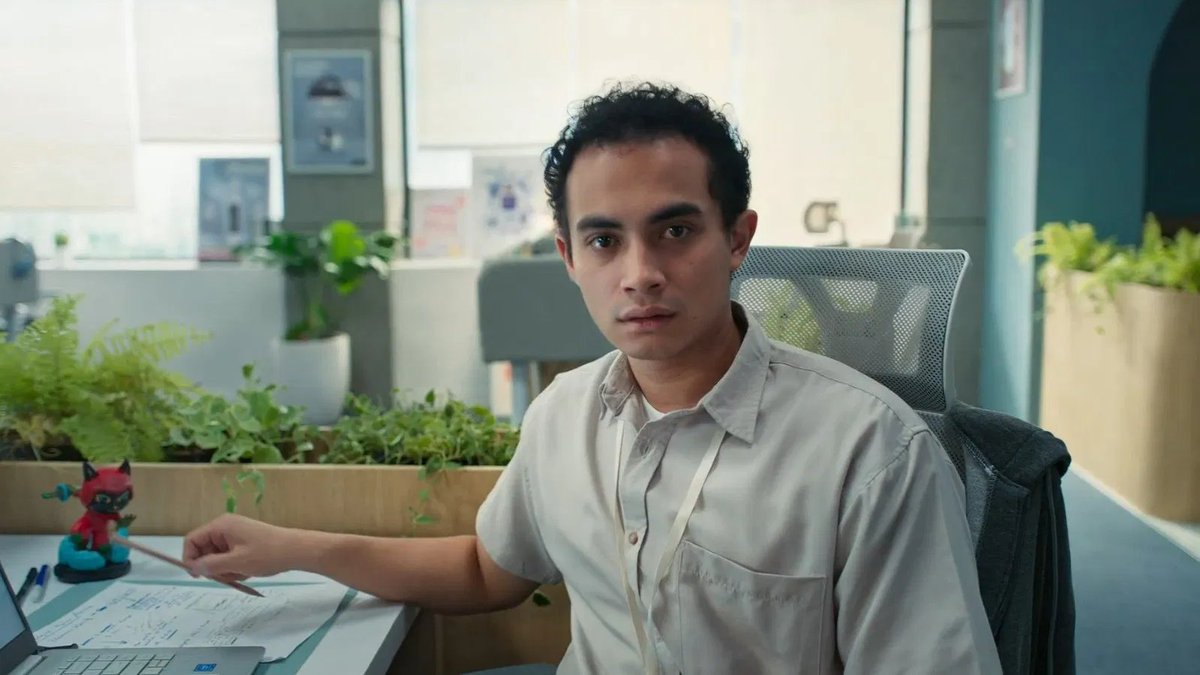 Cinephile Intern tweet media