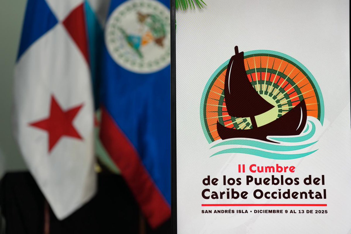 MincomercioCo's tweet photo. “Todo es posible cuando la presencia territorial es real”, destacó @JennerGil.
Con el liderazgo de la ministra @DianaMoralesR1, @fonturcol impulsa un turismo que dignifica a posadas nativas, guías locales y emprendimientos culturales del Caribe. 🌴✨
#ElPaísdelaBelleza https://t.co/u8kaQouBWA