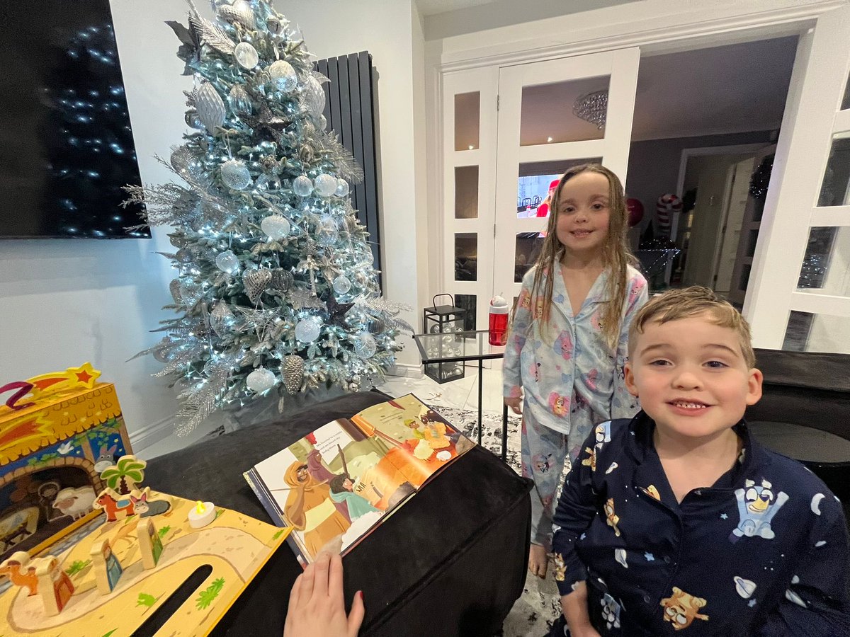 aidanboy_'s tweet photo. @SCambuslang Fynn and Fallyn both enjoyed having the travelling nativity home. Thank you https://t.co/Nbzcc551S7