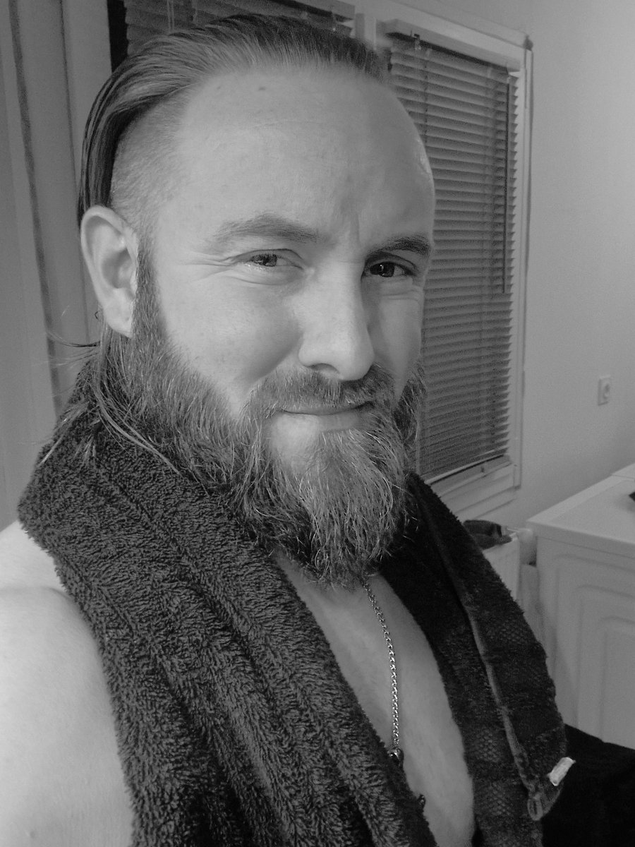 reflet666666666's tweet image. Je passe te souhaiter une belle tite soirée 😈