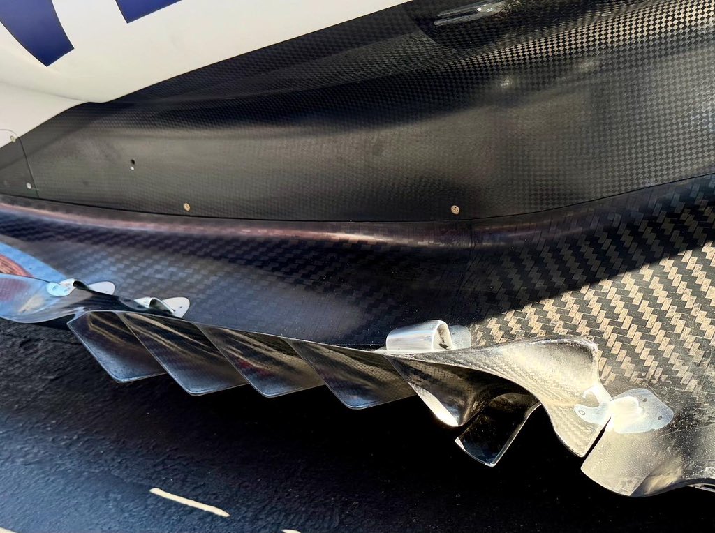 xavigazquez's tweet image. Hi guys,

From my camera in the #EmiliaRomagnaGP 

Details from @visacashapprb 🧐 #aero #F1
.
#xaviimages #aeroporn #f1technicalphotographer 📸 #F1Tech #formula1 #Imola #grainingf1tech 
.