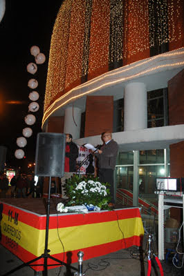 Pues ahí seguimos... Sin beneficios personales...