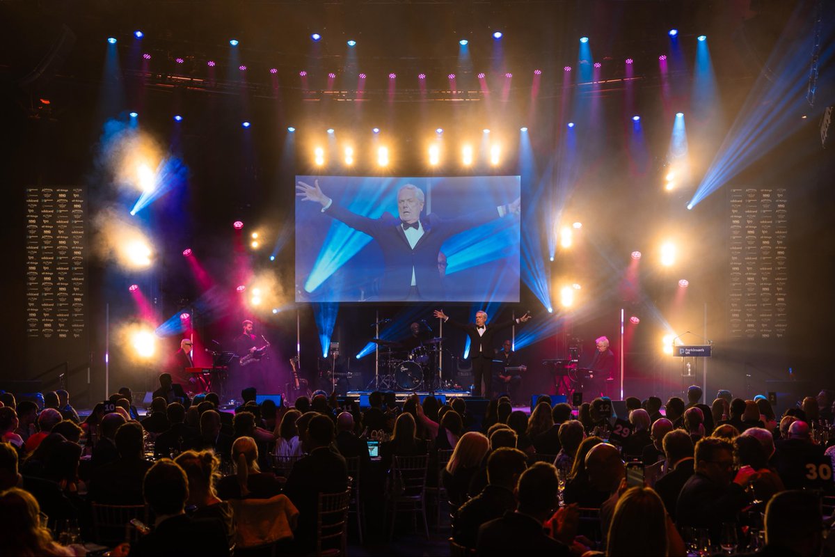 LFPSLondon's tweet image. Project: @parkinsonsuk Gala

Partner: Parkinson's UK

Services: Lighting, Video, Rigging &amp;amp; Scenic

Location: @roundhouseldn

#ParkinsonUK #EventProduction #MakingADifference #ProductionPartner