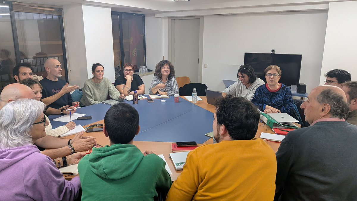 🚩 Comenzamos la primera colegiada de IU Madrid tras la #IIAsambleaIUMadrid. 

Una nueva dirección que seguirá trabajando para fortalecer IU y construir una alternativa para la mayoría social de nuestra región. ✊
