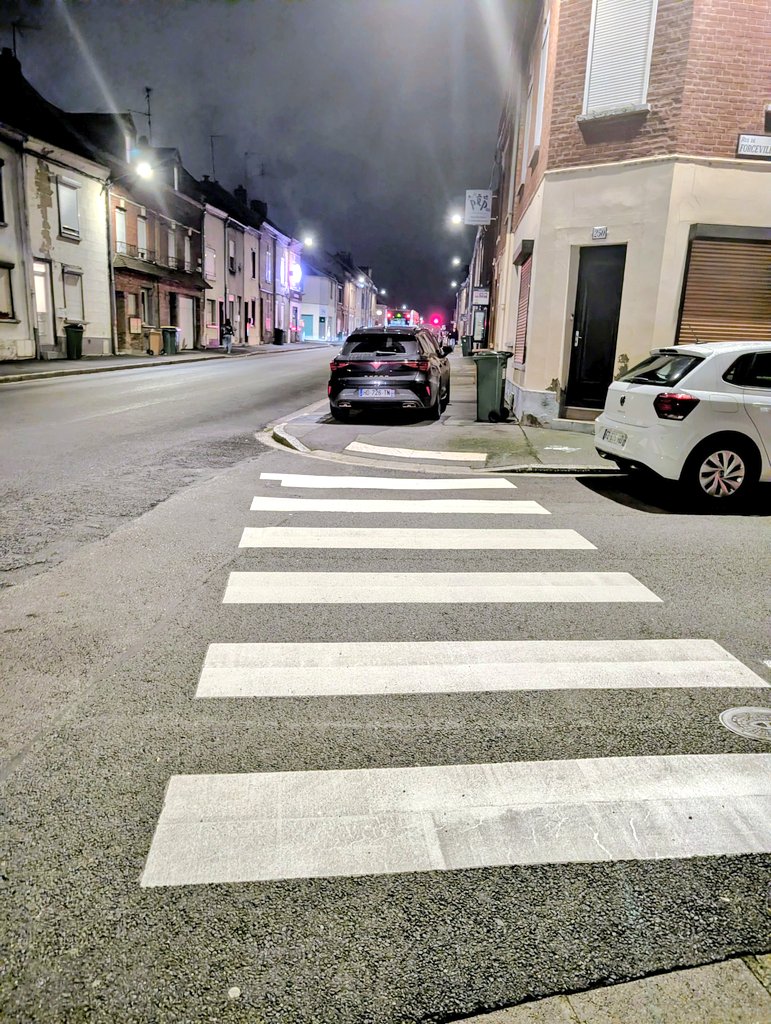 2% d'emm… tweet media