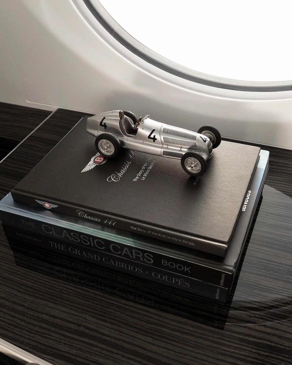 The #G500 is your canvas for customization. 

Get time back when flying at Mach 0.90, while enjoying the flexibility and productivity of the Gulfstream Cabin Experience.

Explore: glf.aero/G500