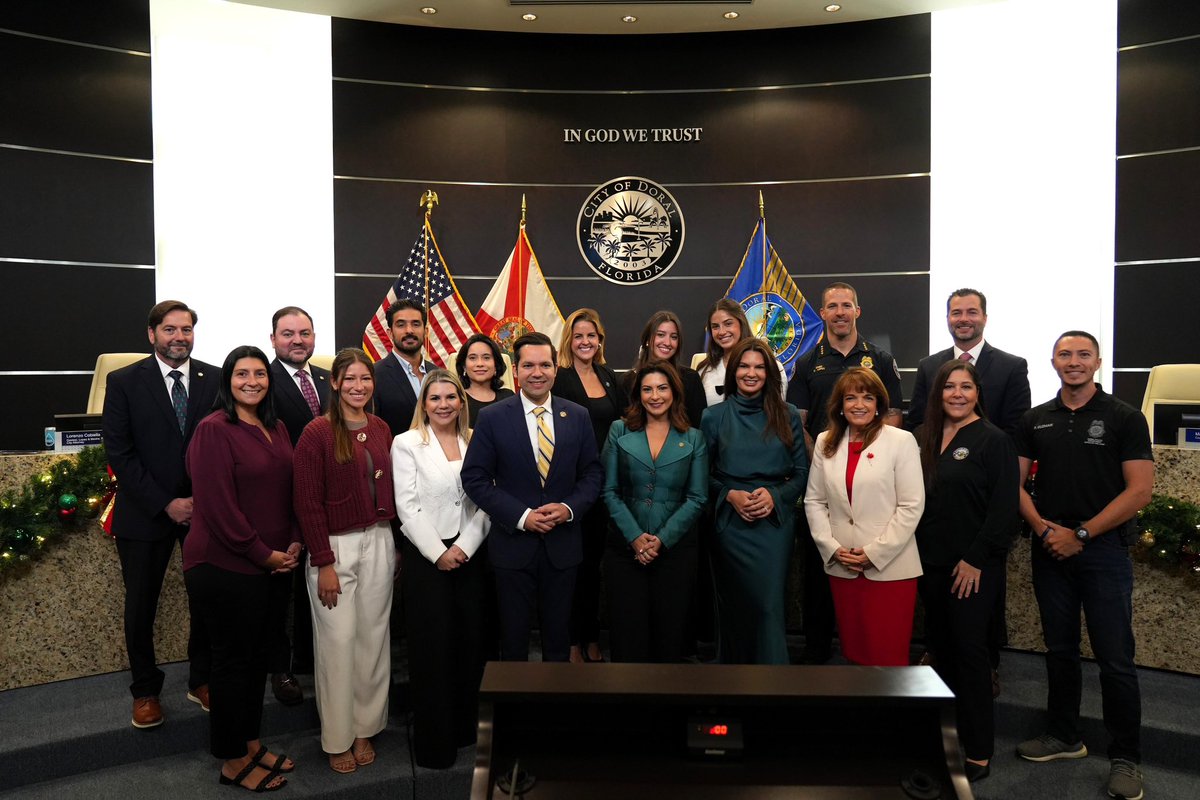 ChristiFraga's tweet photo. Wrapping up our last Council Meeting of the year with some of the members of our incredible team. Wishing all of Doral a joyful and safe holiday season! 🎄✨

#HappyHolidays #Doral https://t.co/4GWIsxHqvm