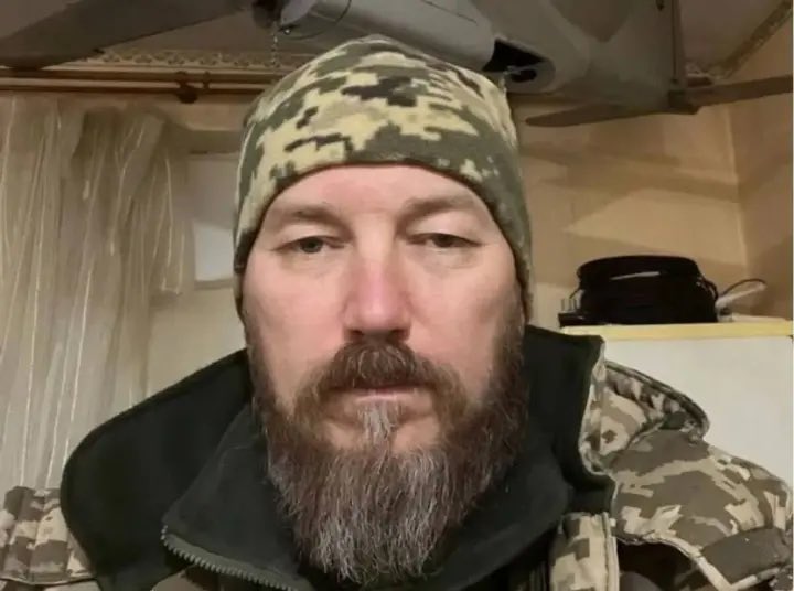 “The main russian reserve in Donbas has been deployed. The entire 76th Division, an elite air-assault unit. And that’s exactly who we are grinding down now at an impressive pace. In one day, one enemy battalion was wiped out” - Robert Magyar

LEGEND!